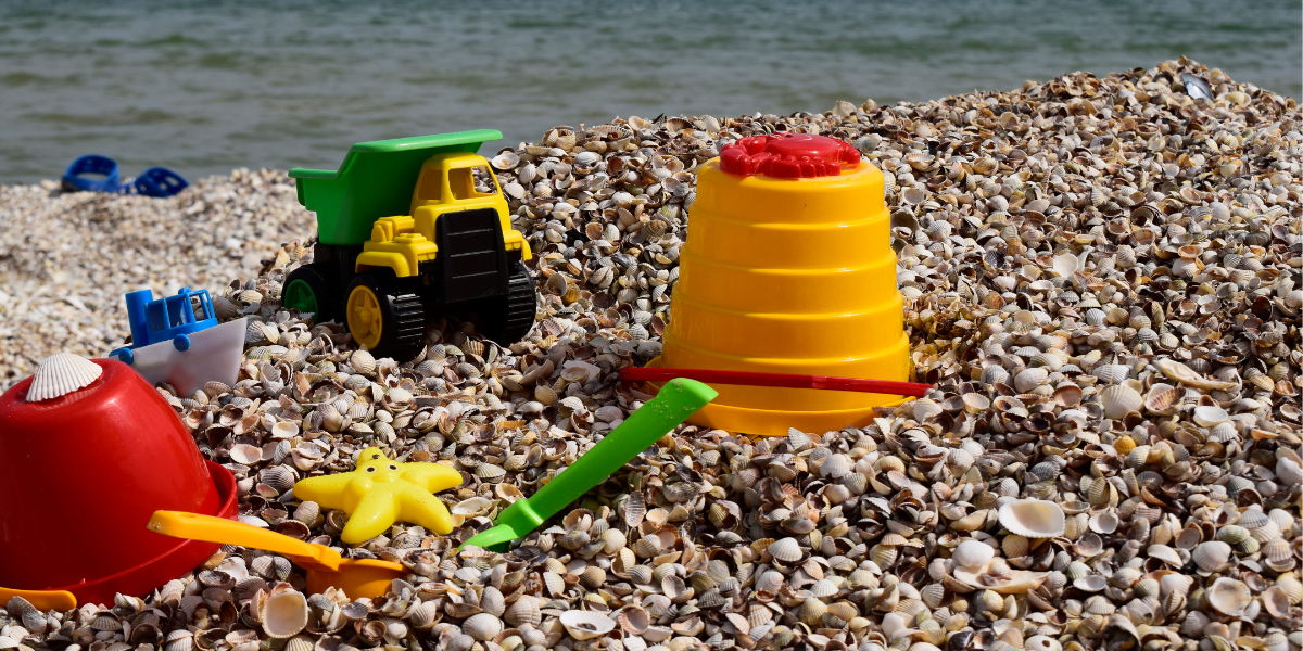 najlepsze zabawki dla dzieci na plażę